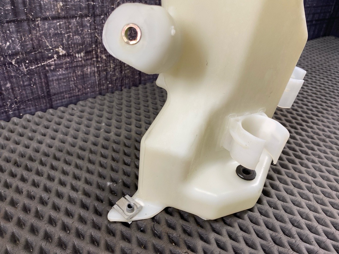 Бачок омывателя, 2960 рублей, Красноярск