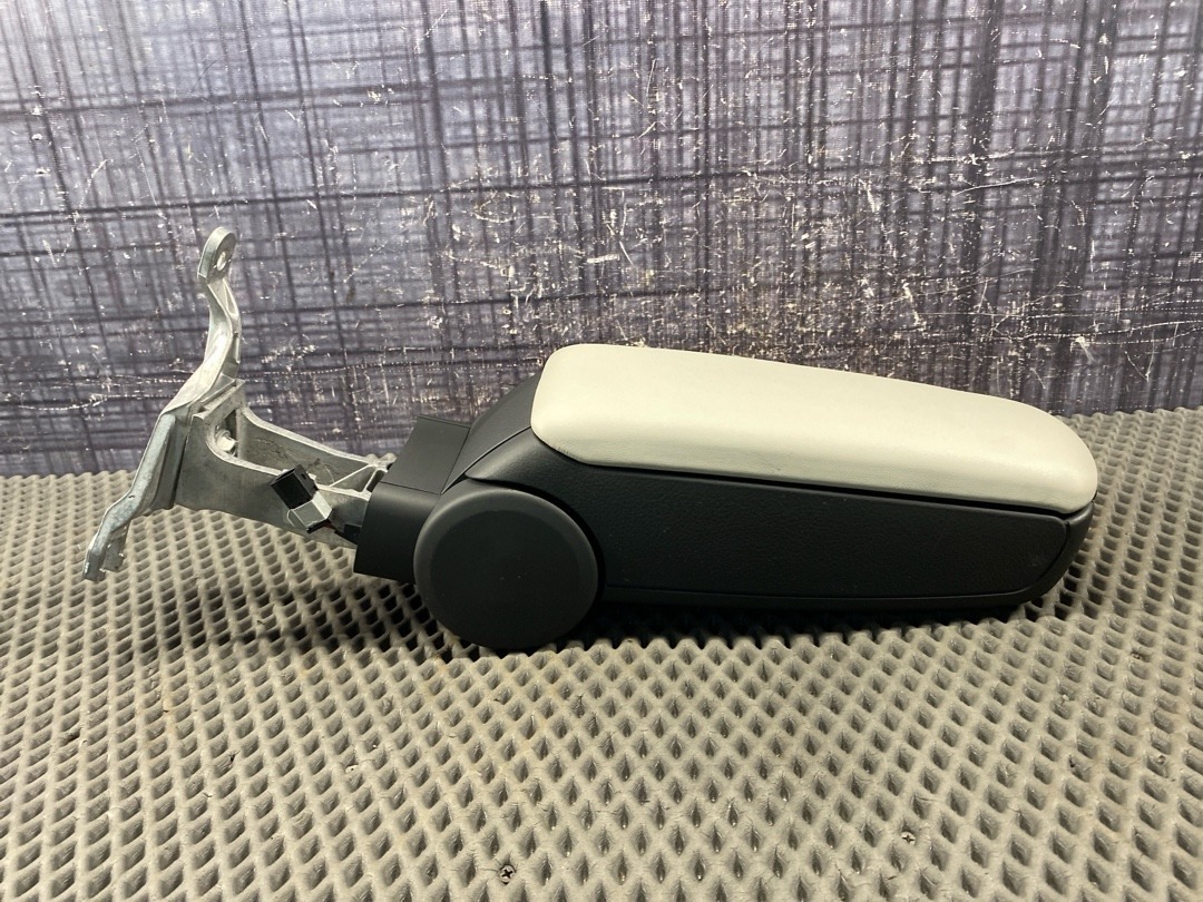 Подлокотник, 6960 рублей, Красноярск