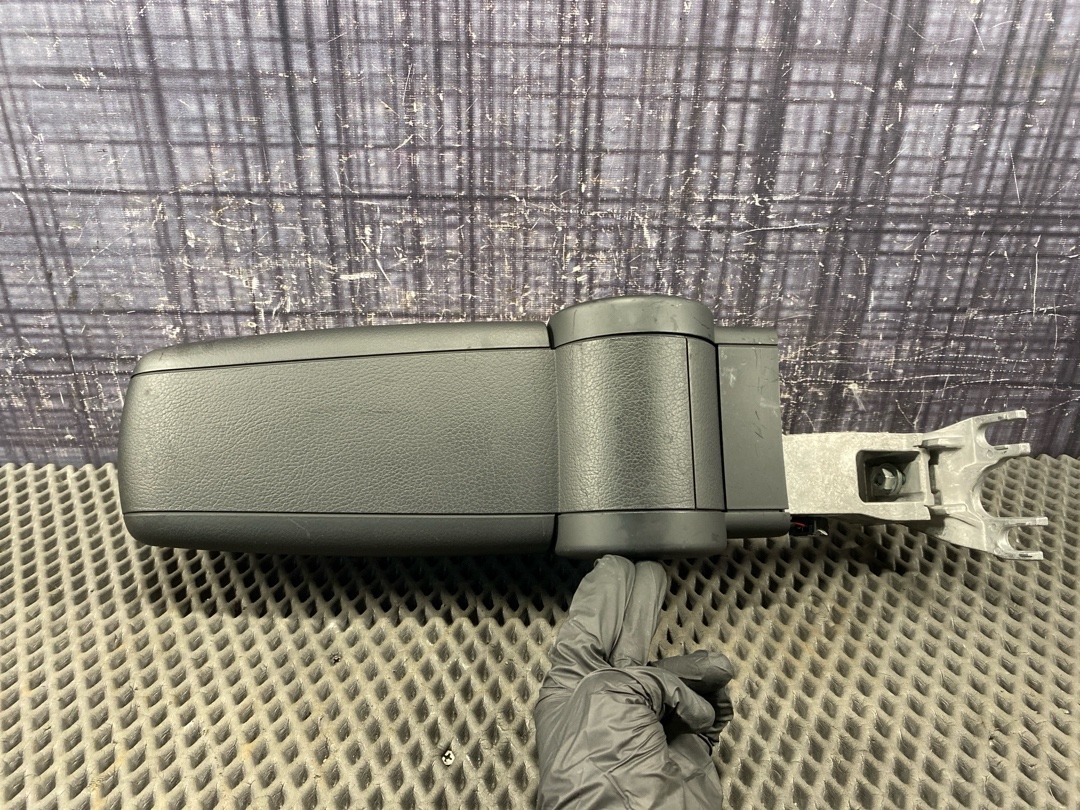 Подлокотник, 6960 рублей, Красноярск