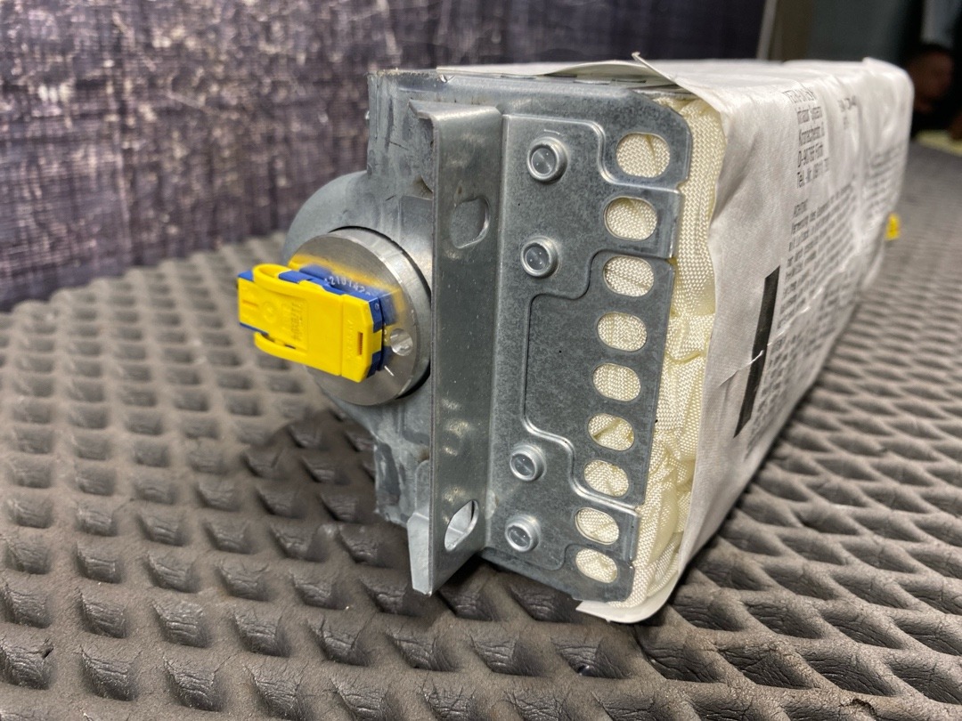 Подушка безопасности, 1520 рублей, Красноярск