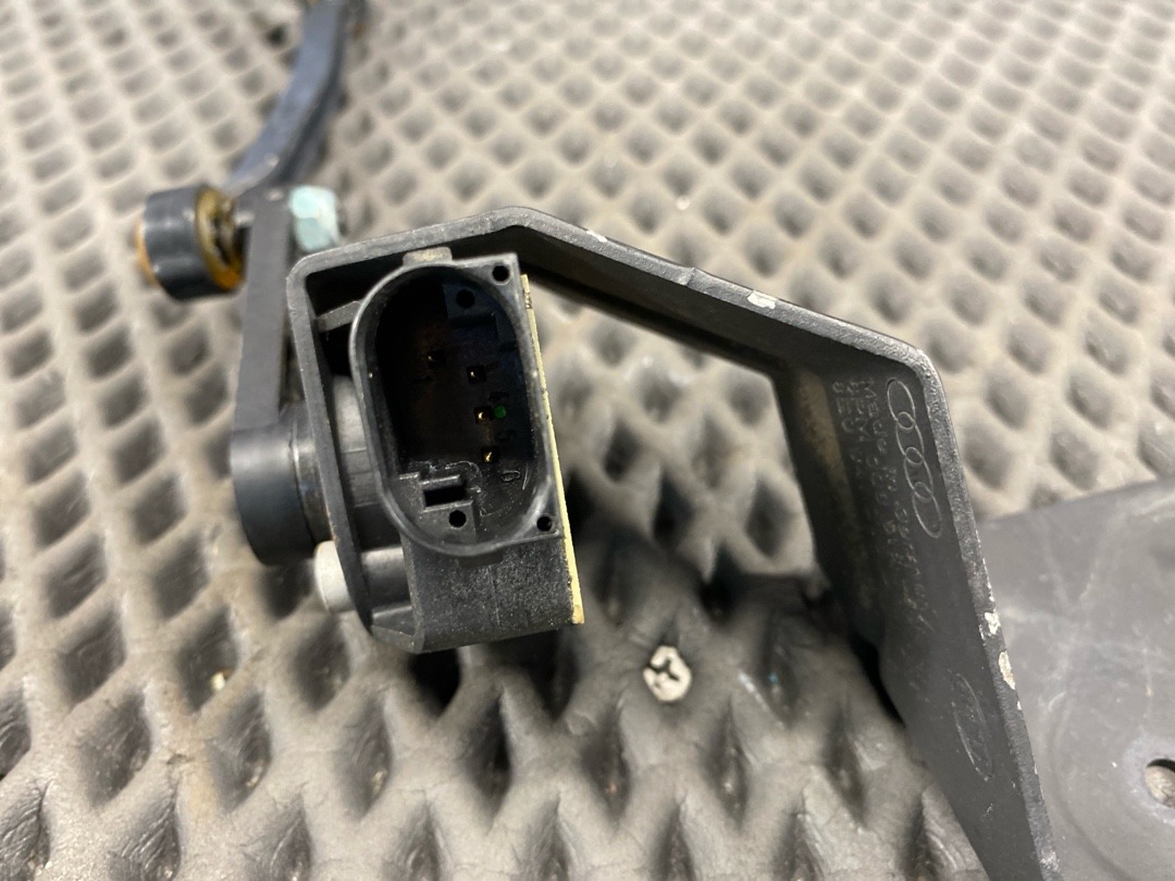 Датчик уровня подвески, 4360 рублей, Красноярск