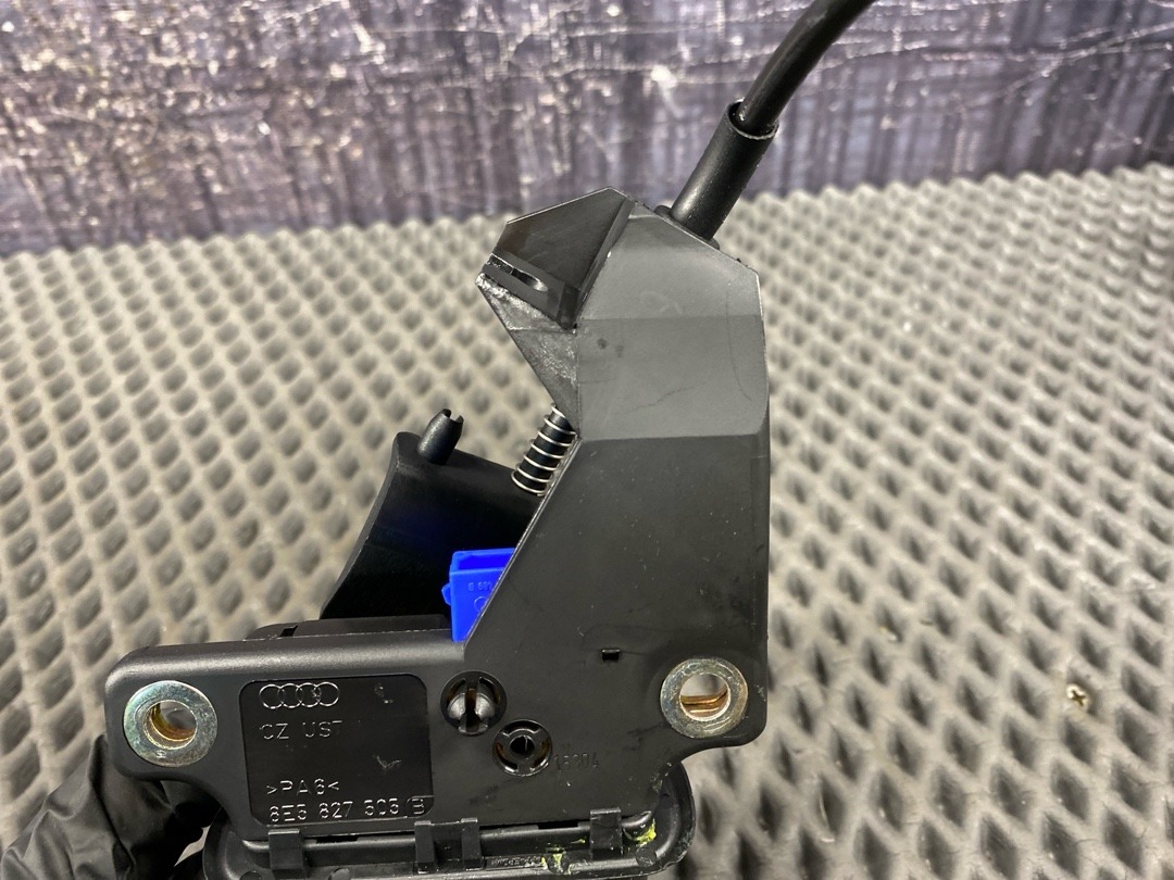 Замок багажника, 3720 рублей, Красноярск