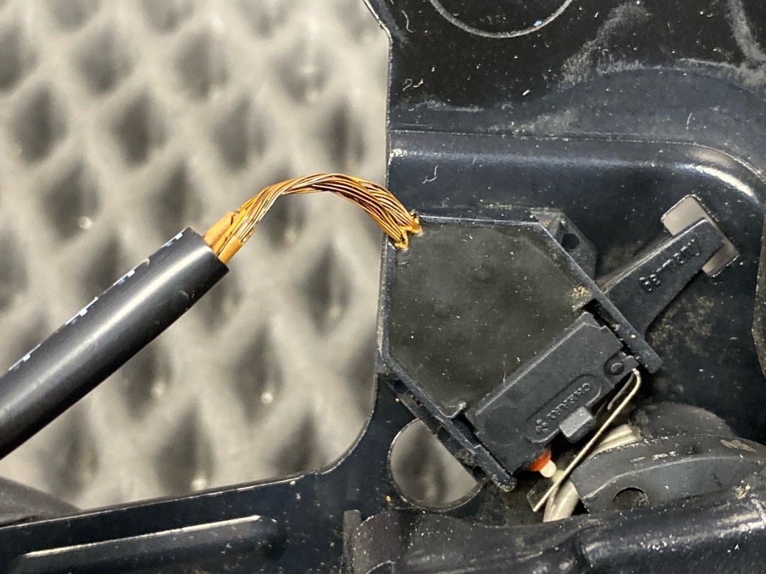 Замок капота, 1920 рублей, Красноярск