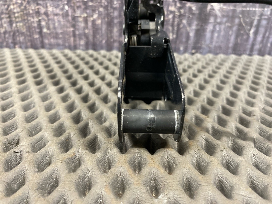 Замок капота, 1920 рублей, Красноярск