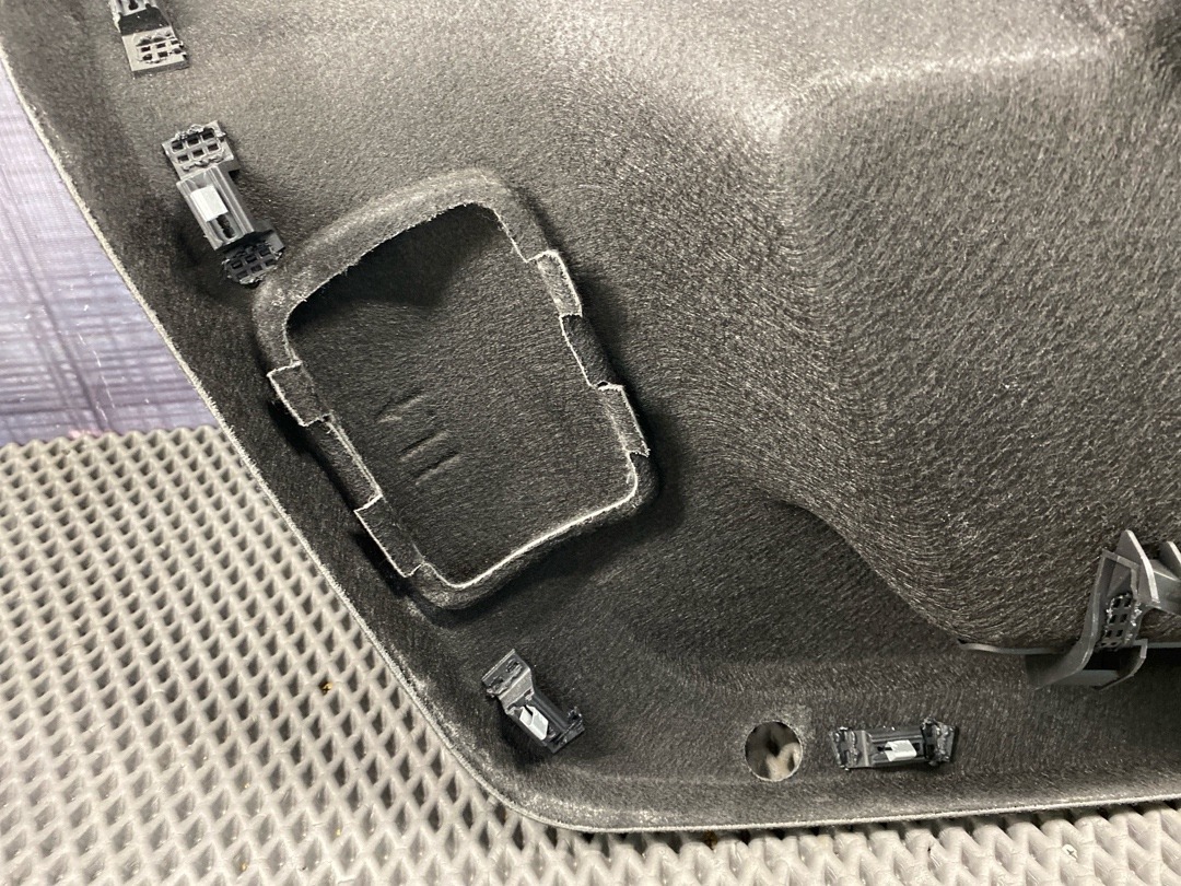 Обшивка крышки багажника, 1940 рублей, Красноярск