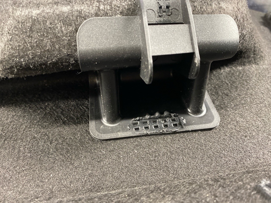 Обшивка крышки багажника, 1940 рублей, Красноярск