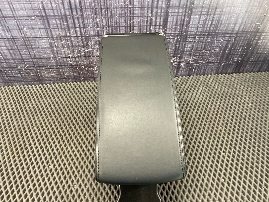 Подлокотник, 8360 рублей, Красноярск