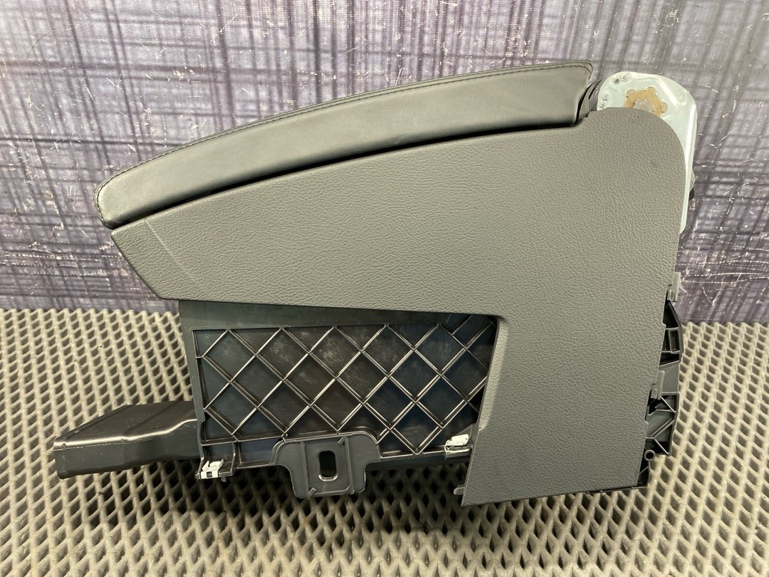 Подлокотник, 8360 рублей, Красноярск