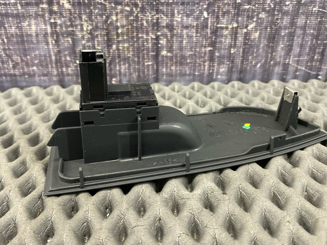 Кнопка стеклоподъемника, 890 рублей, Красноярск