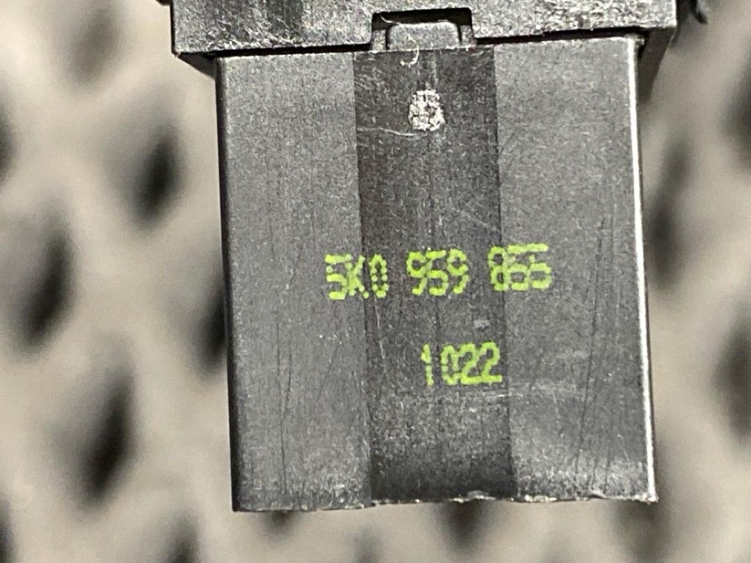 Кнопка стеклоподъемника, 890 рублей, Красноярск