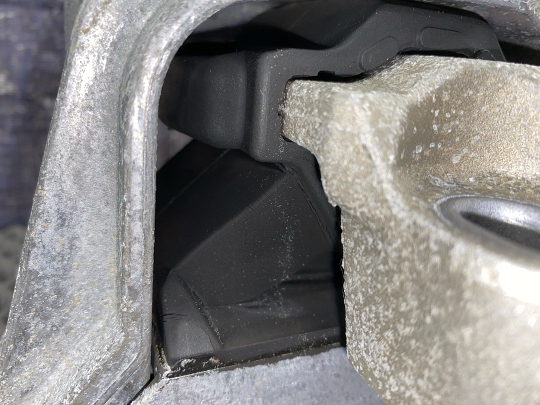 Подушка двигателя, 3730 рублей, Красноярск