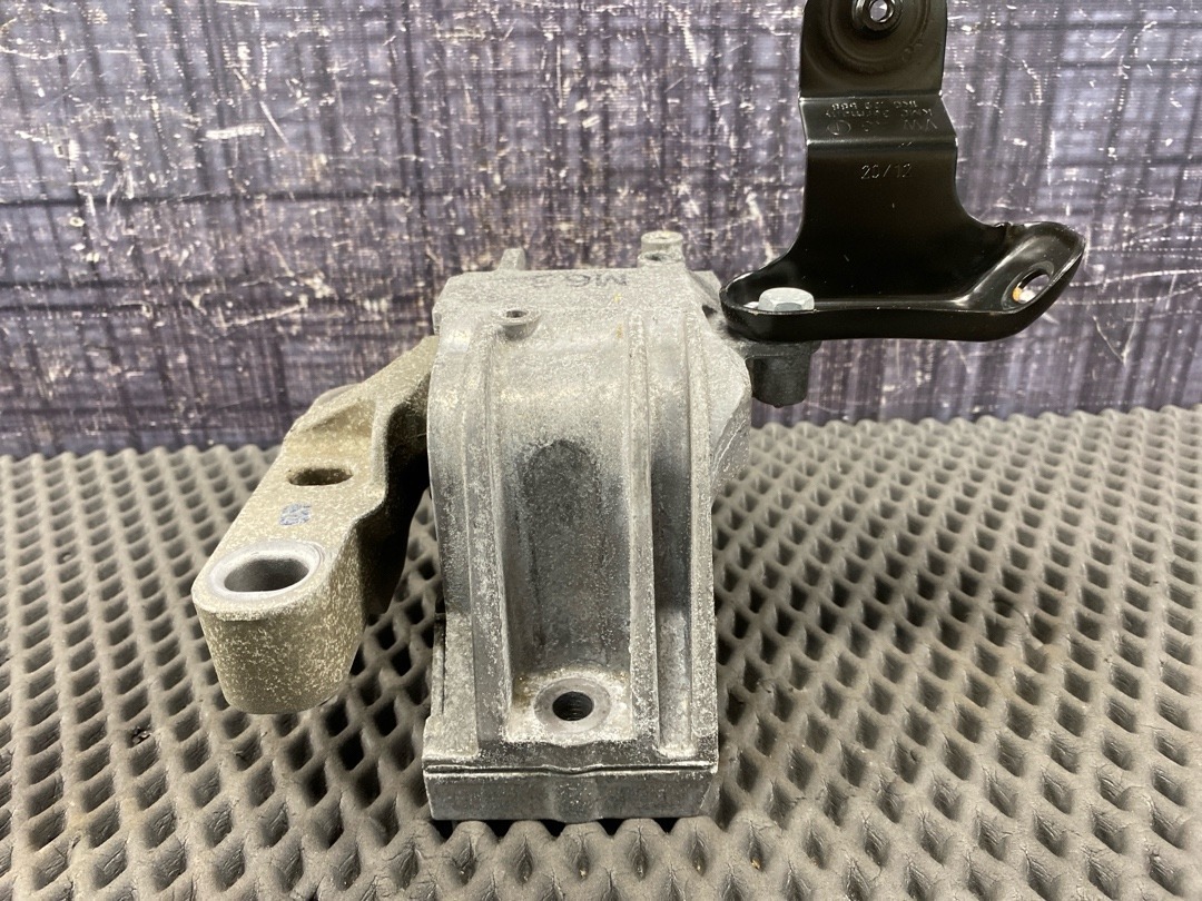 Подушка двигателя, 3730 рублей, Красноярск