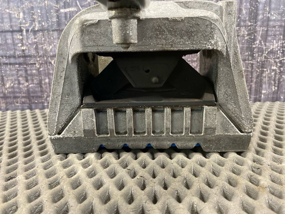 Подушка двигателя, 3730 рублей, Красноярск