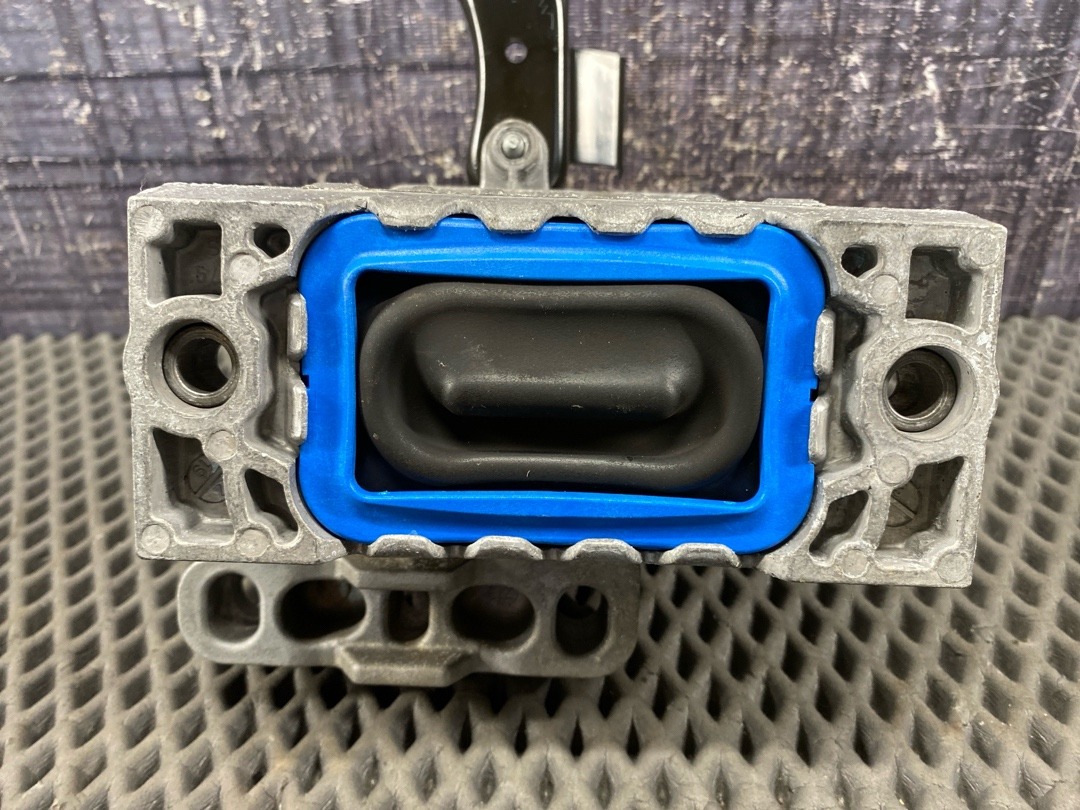 Подушка двигателя, 3730 рублей, Красноярск