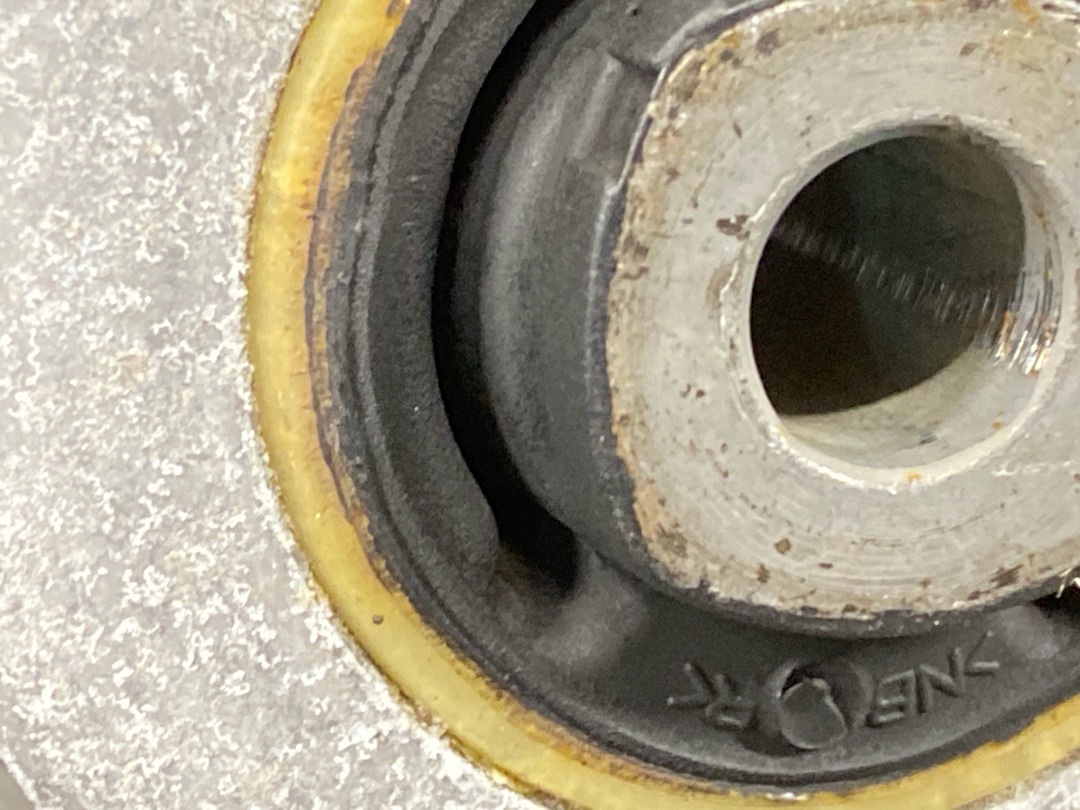 Опора двигателя, 970 рублей, Красноярск