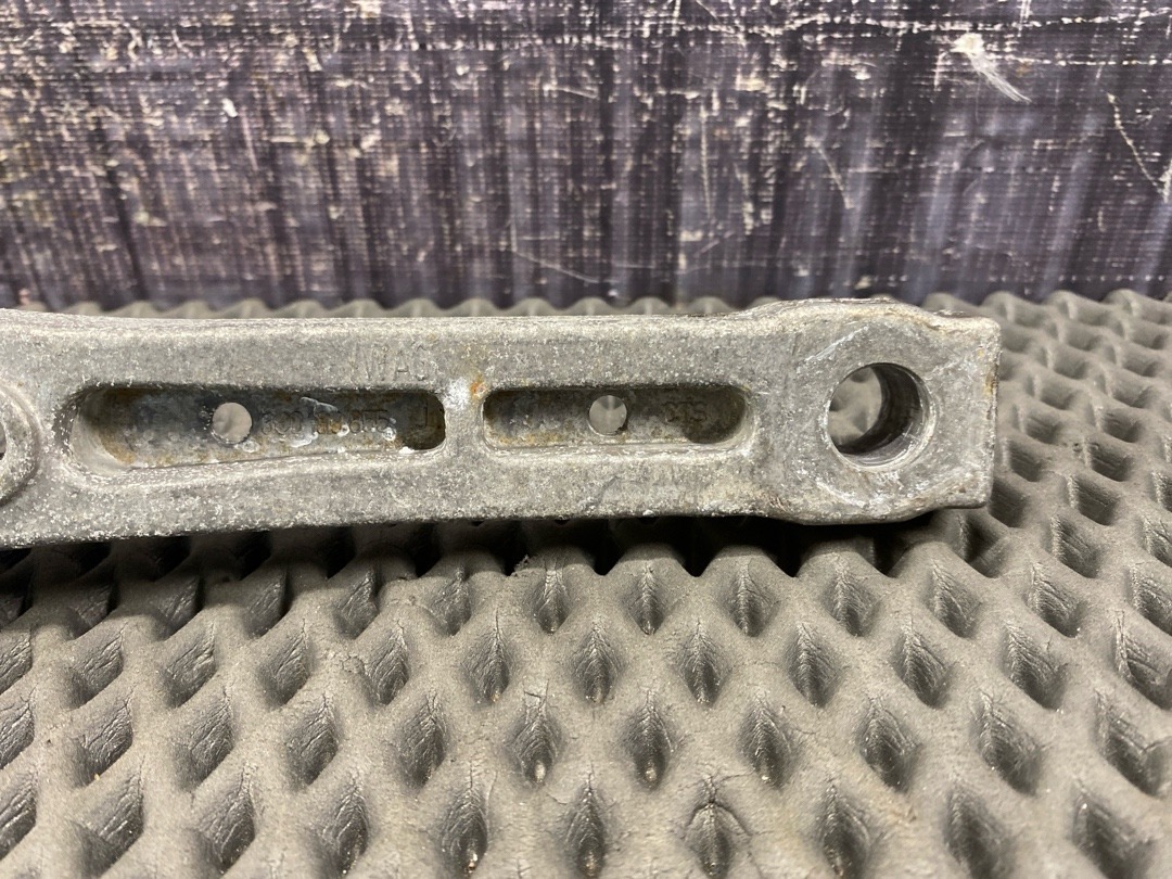 Опора двигателя, 970 рублей, Красноярск