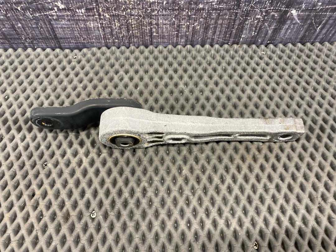 Опора двигателя, 970 рублей, Красноярск