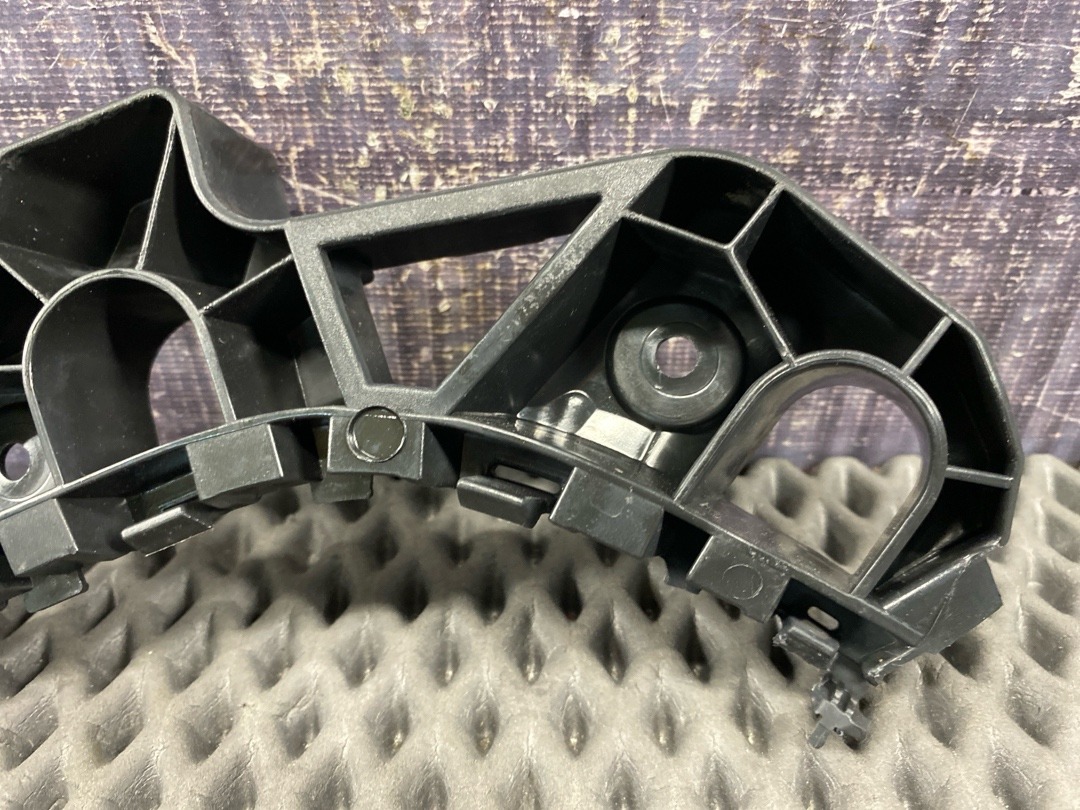 Крепление крыла, 2010 рублей, Красноярск