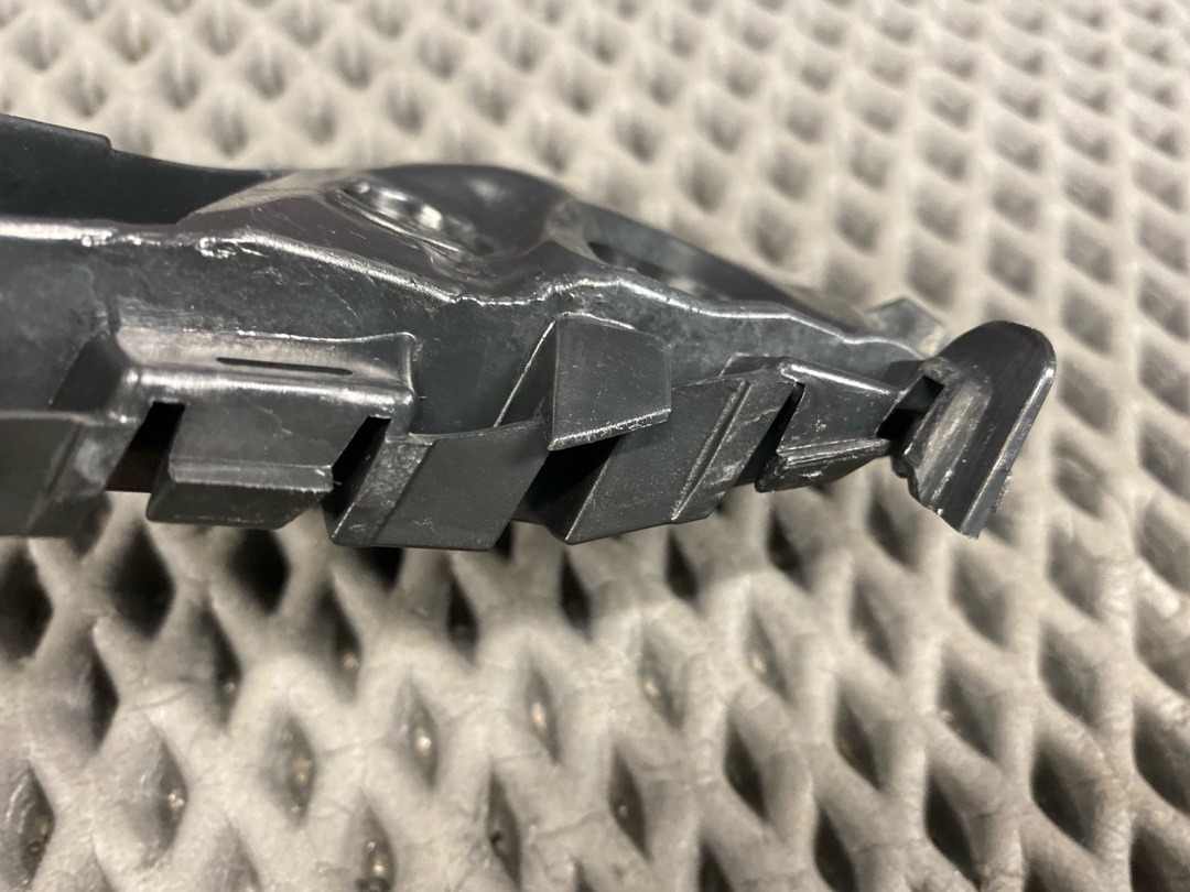 Крепление крыла, 2010 рублей, Красноярск