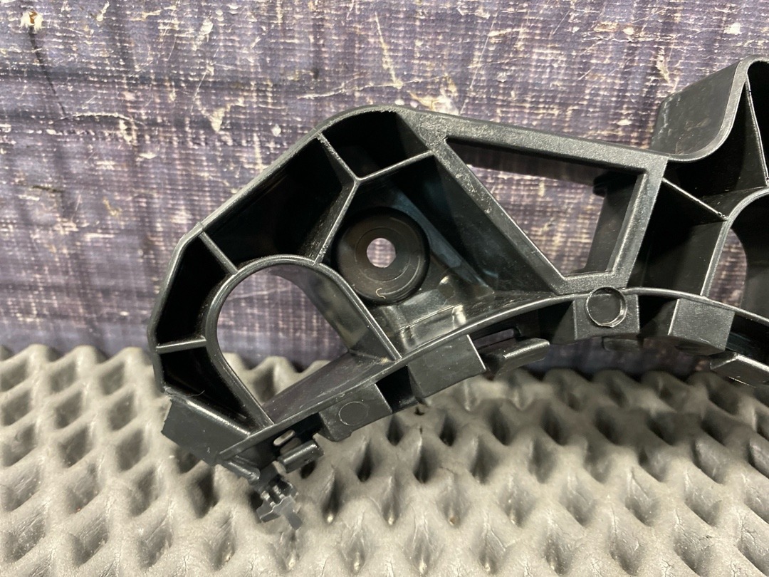 Крепление крыла, 2010 рублей, Красноярск