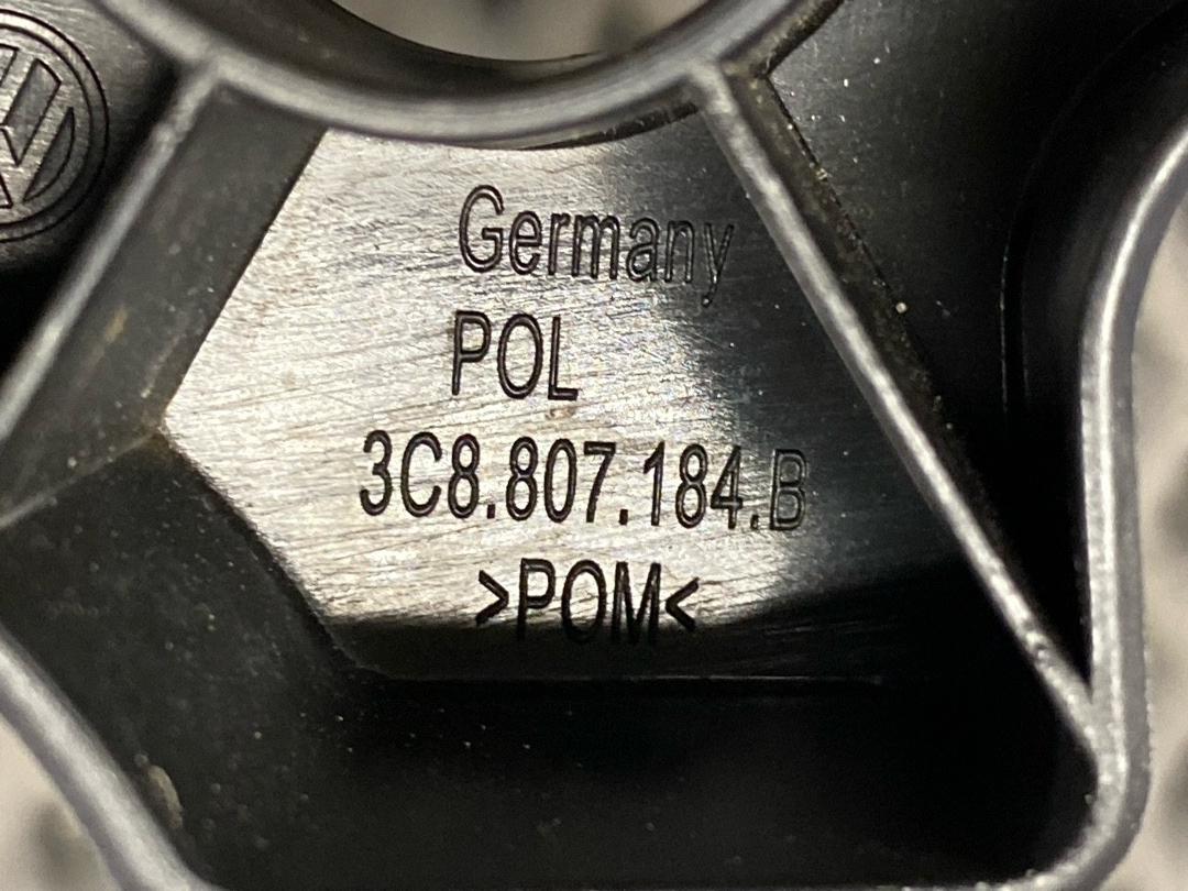 Крепление крыла, 2010 рублей, Красноярск