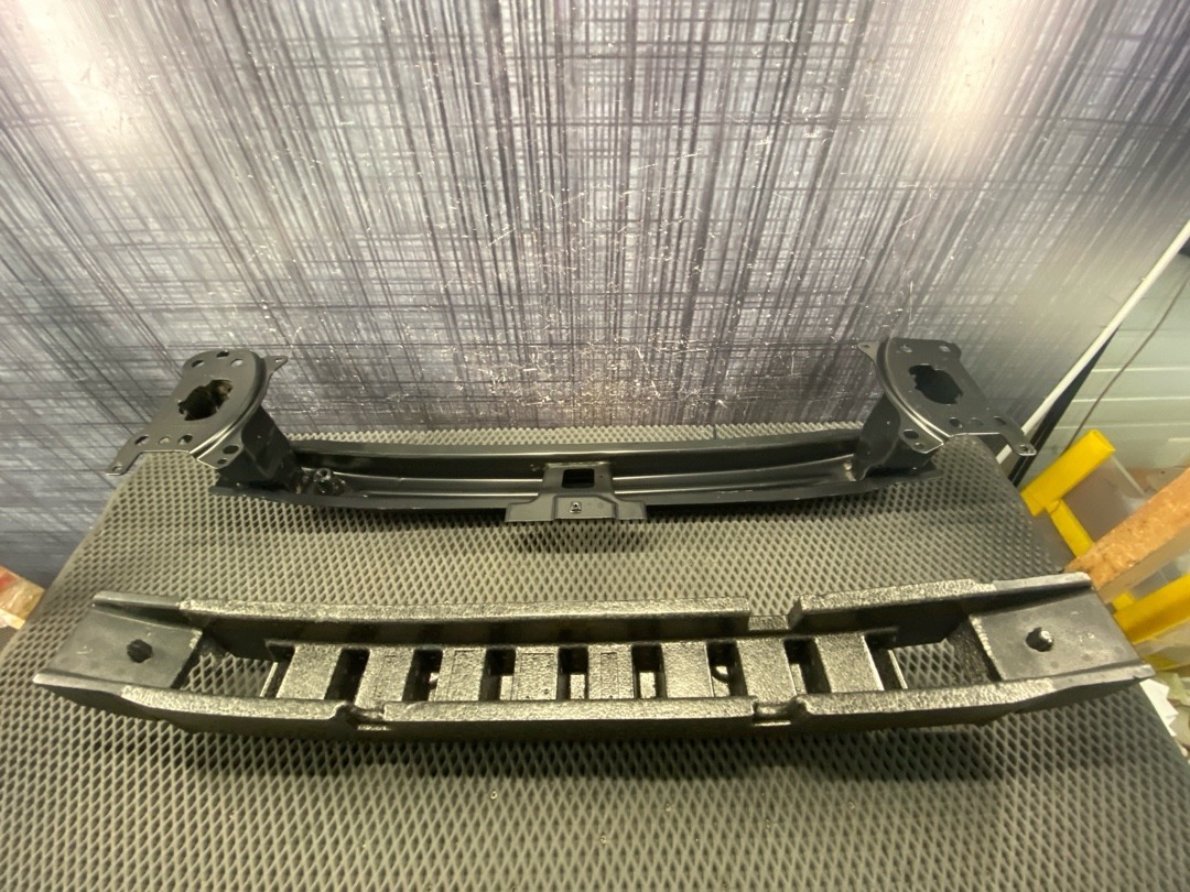 Усилитель бампера, 9620 рублей, Красноярск