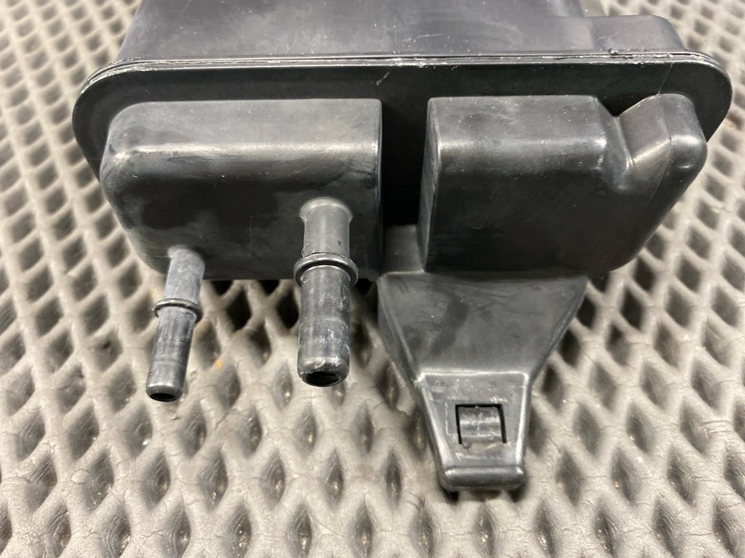 Адсорбер (фильтр паров топлива), 1470 рублей, Красноярск