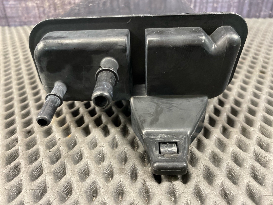 Адсорбер (фильтр паров топлива), 1470 рублей, Красноярск