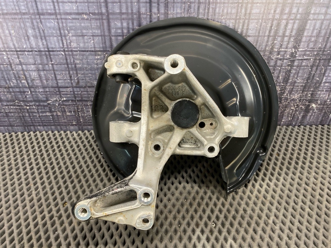 Поворотный кулак, 3430 рублей, Красноярск