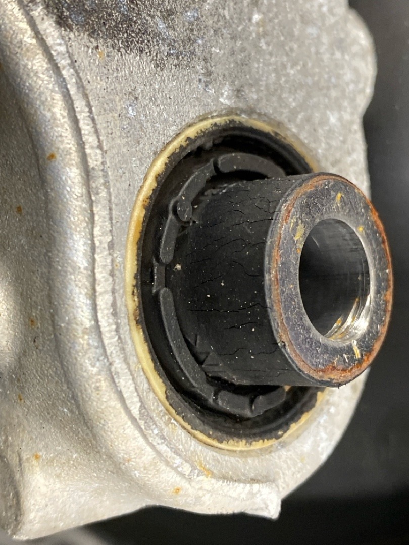 Поворотный кулак, 3430 рублей, Красноярск