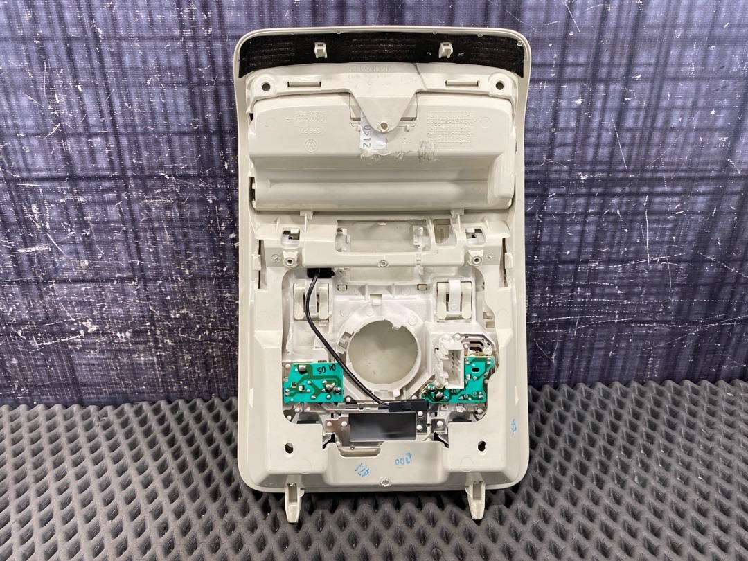 Плафон салона, 3260 рублей, Красноярск