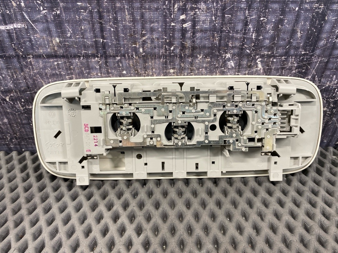 Плафон салона, 1340 рублей, Красноярск