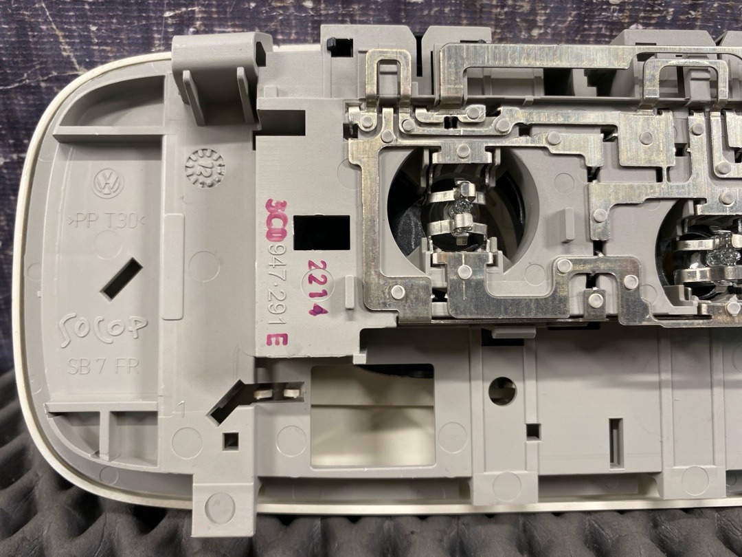 Плафон салона, 1340 рублей, Красноярск