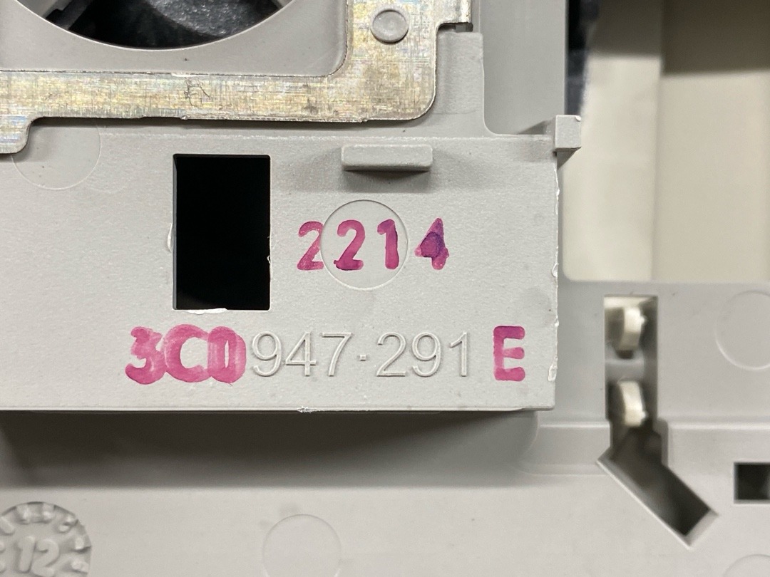 Плафон салона, 1340 рублей, Красноярск