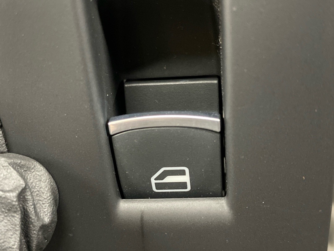 Кнопка стеклоподъемника, 890 рублей, Красноярск