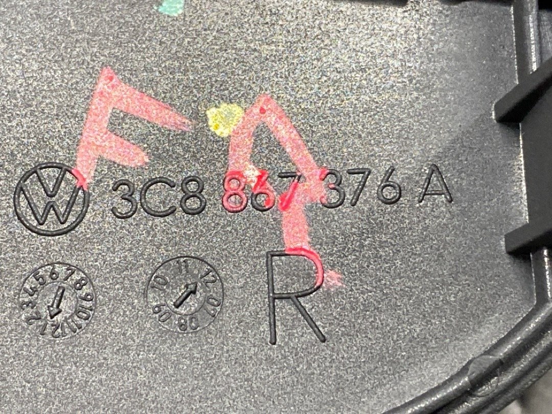 Кнопка стеклоподъемника, 890 рублей, Красноярск