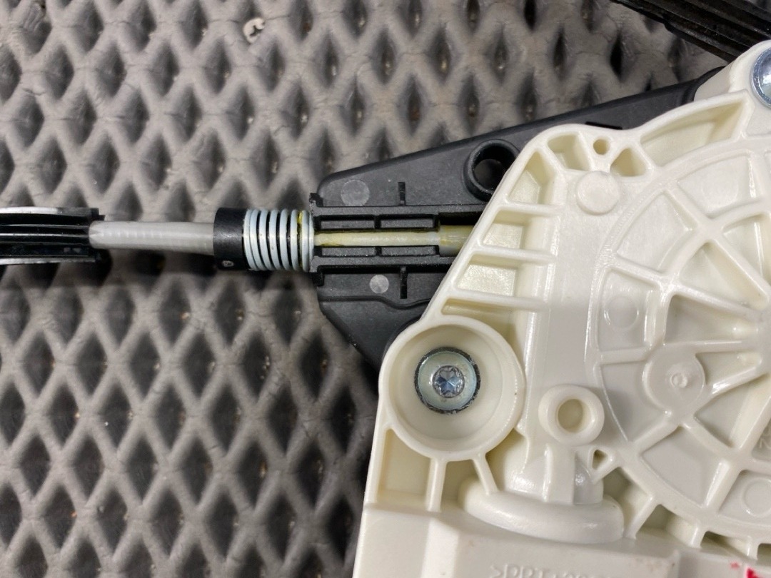 Стеклоподъемник, 2310 рублей, Красноярск