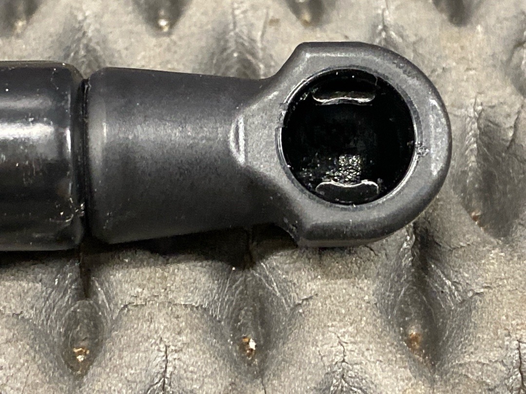 Амортизатор багажника, 1010 рублей, Красноярск