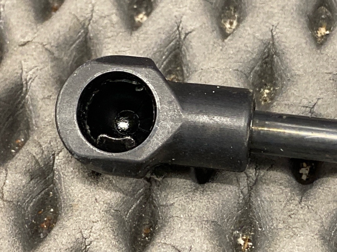 Амортизатор багажника, 1010 рублей, Красноярск