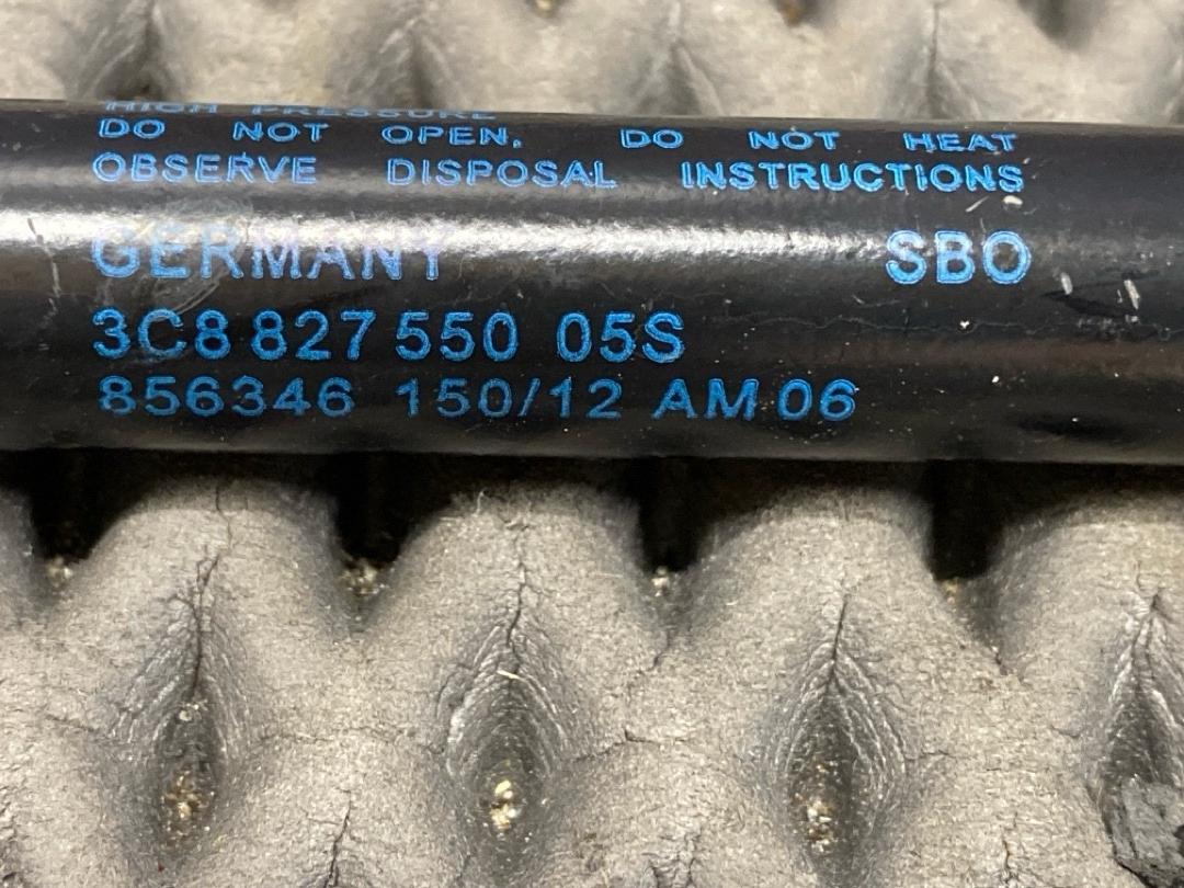 Амортизатор багажника, 1010 рублей, Красноярск