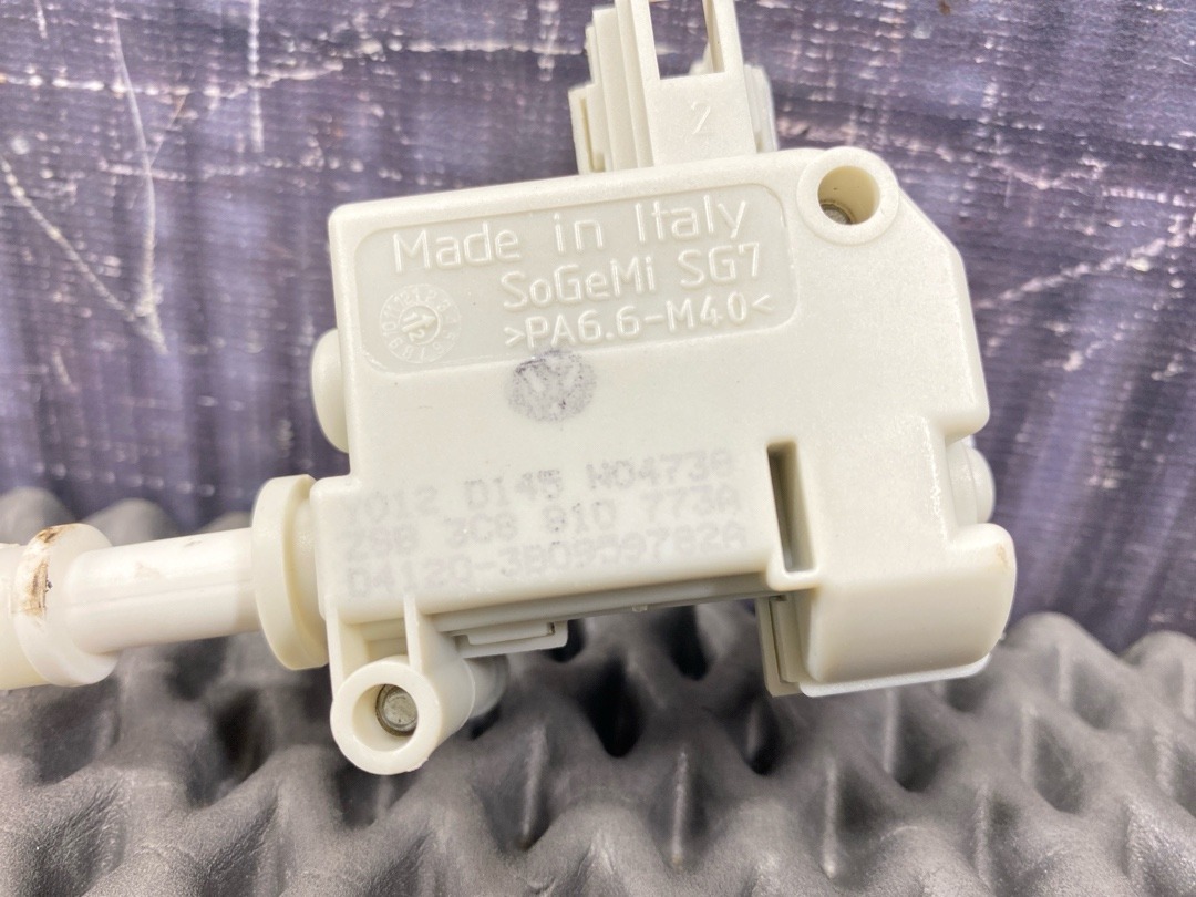 Замок лючка бензобака, 1380 рублей, Красноярск