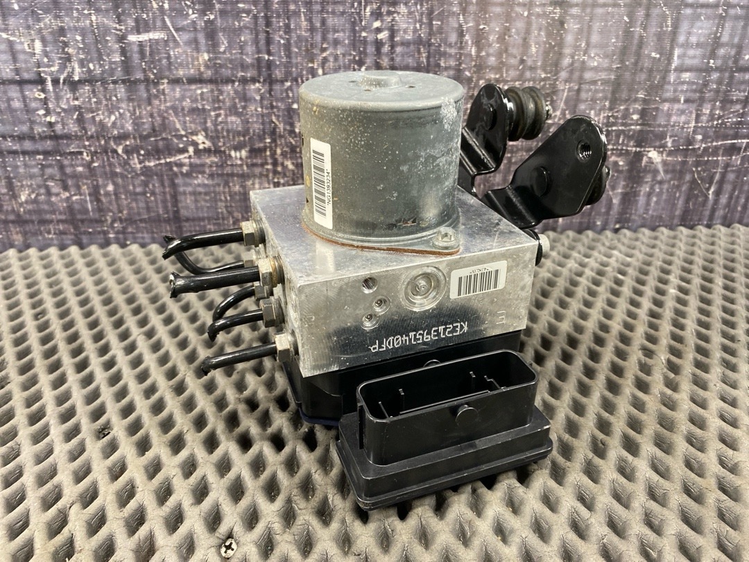 Блок ABS, 19840 рублей, Красноярск