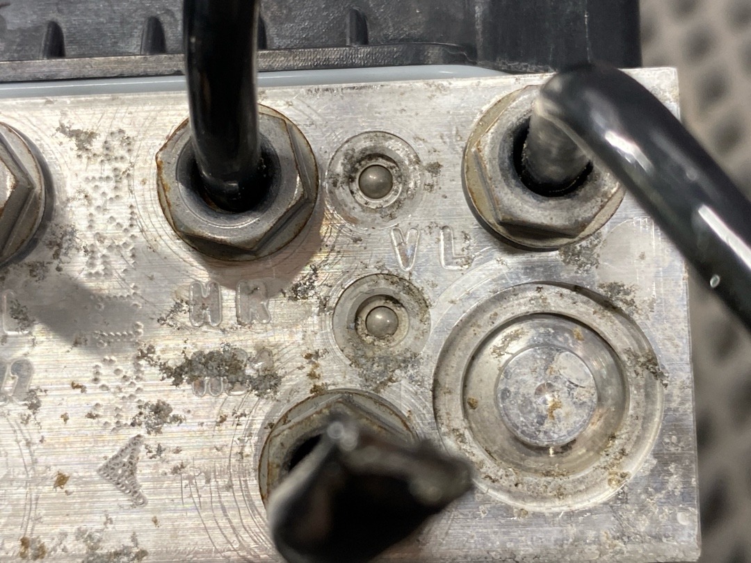 Блок ABS, 19840 рублей, Красноярск