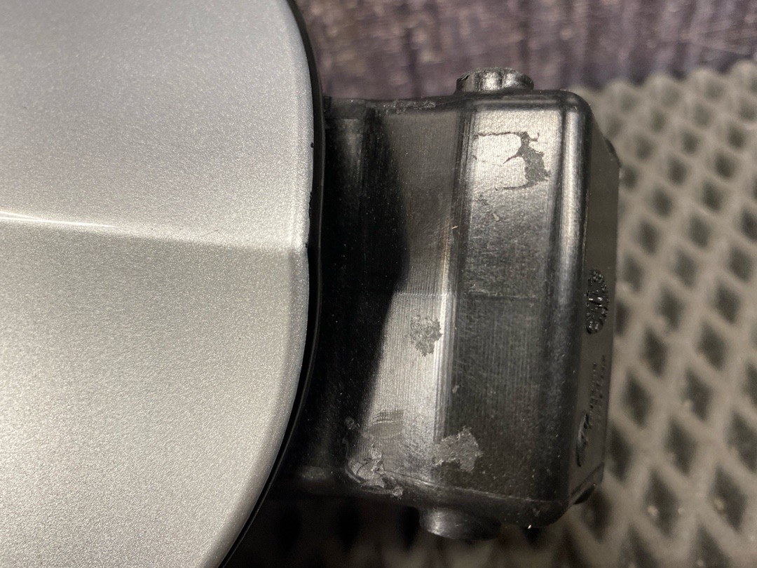 Лючок бензобака, 3360 рублей, Красноярск