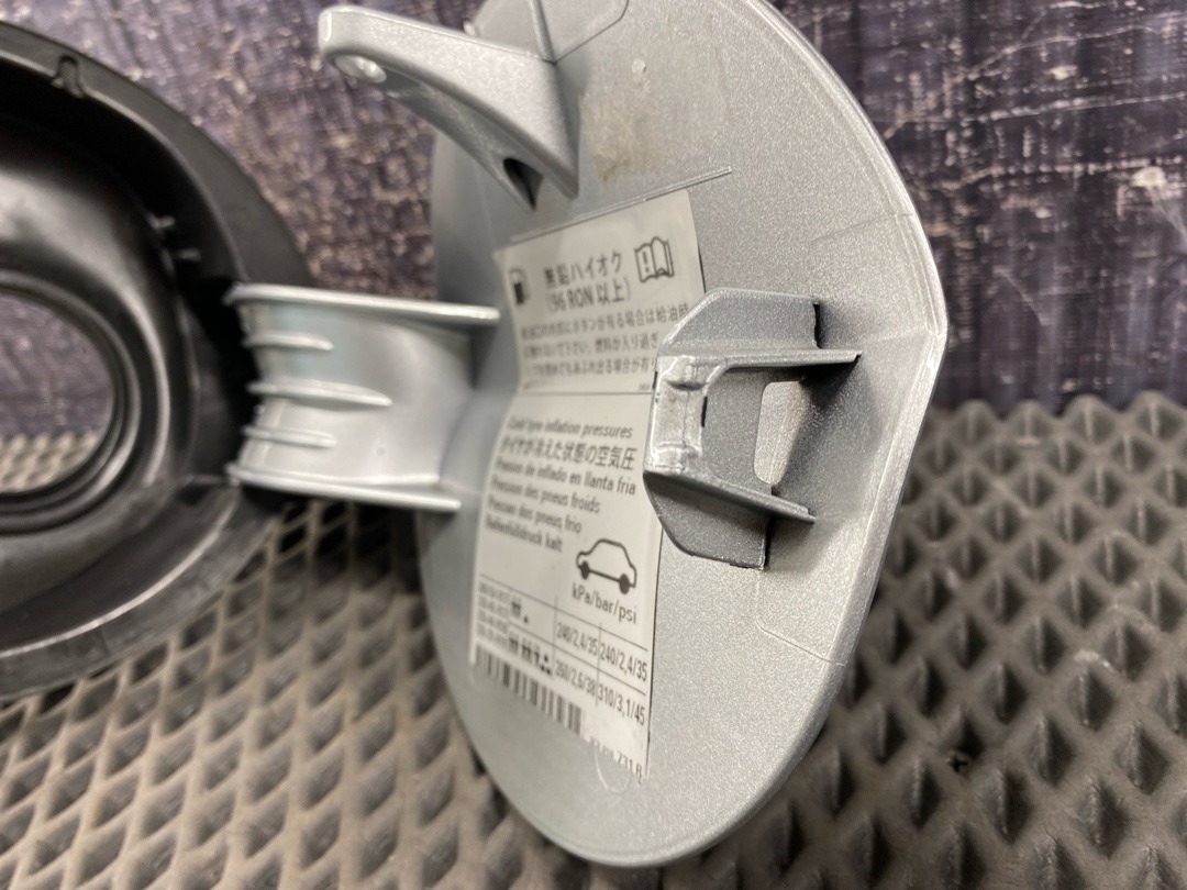 Лючок бензобака, 3360 рублей, Красноярск