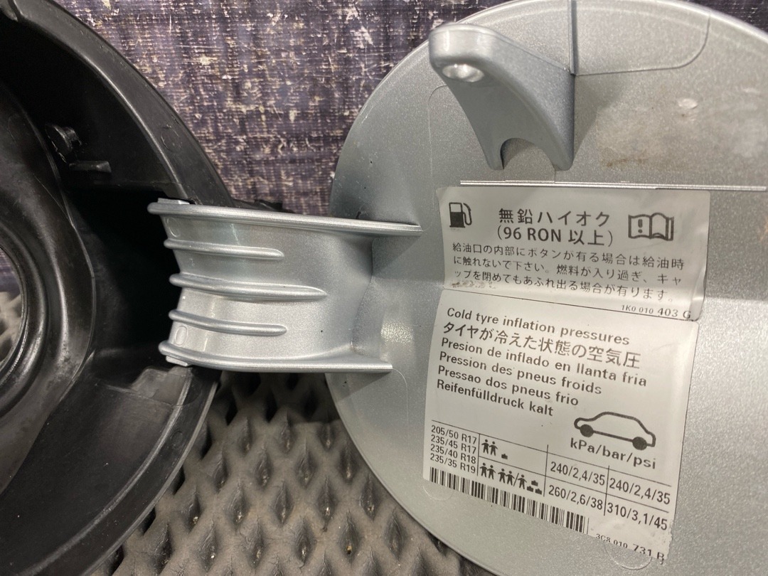 Лючок бензобака, 3360 рублей, Красноярск