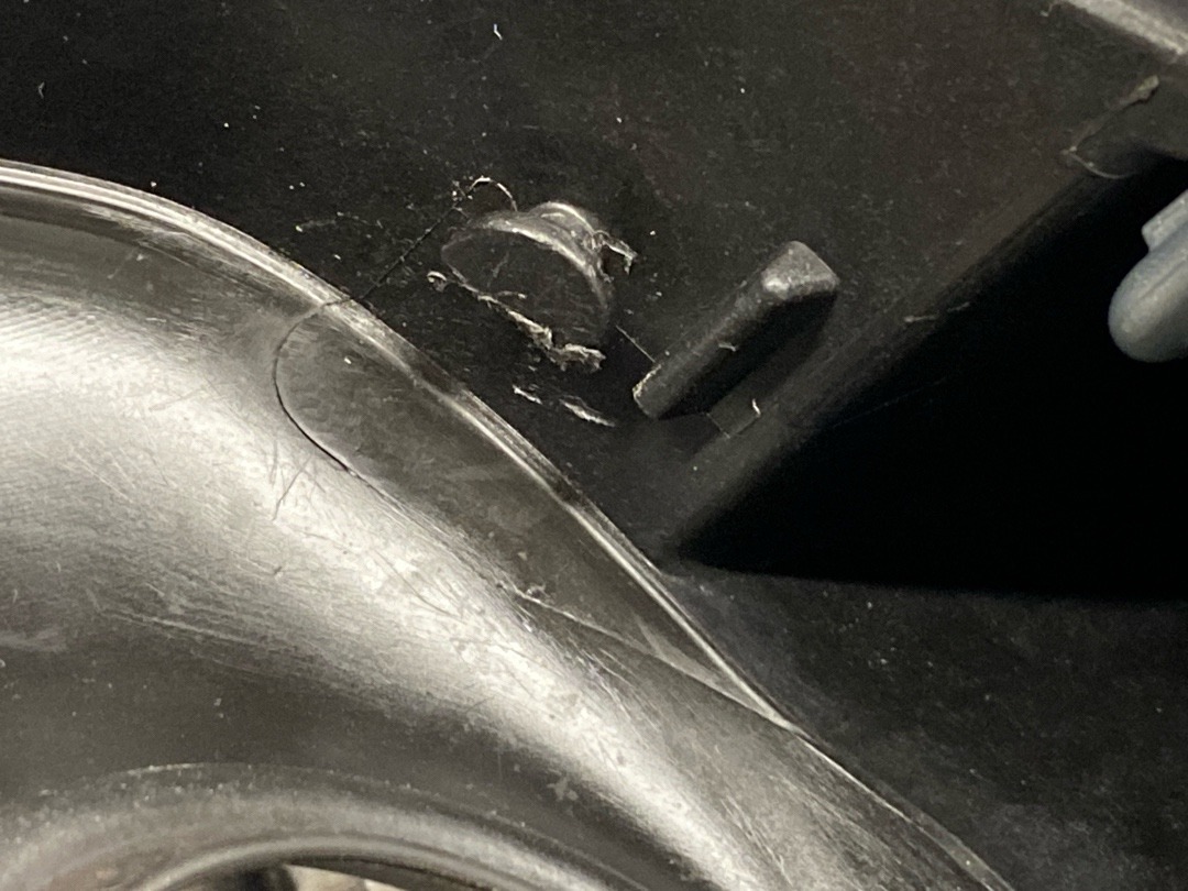 Лючок бензобака, 3360 рублей, Красноярск