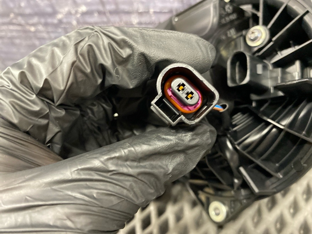 Кнопка открывания багажника, 21280 рублей, Красноярск