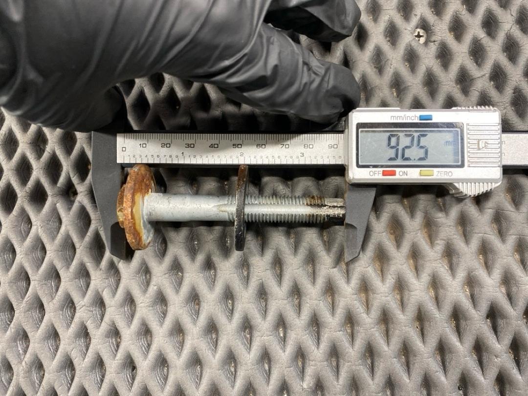 Болт развальный, 710 рублей, Красноярск