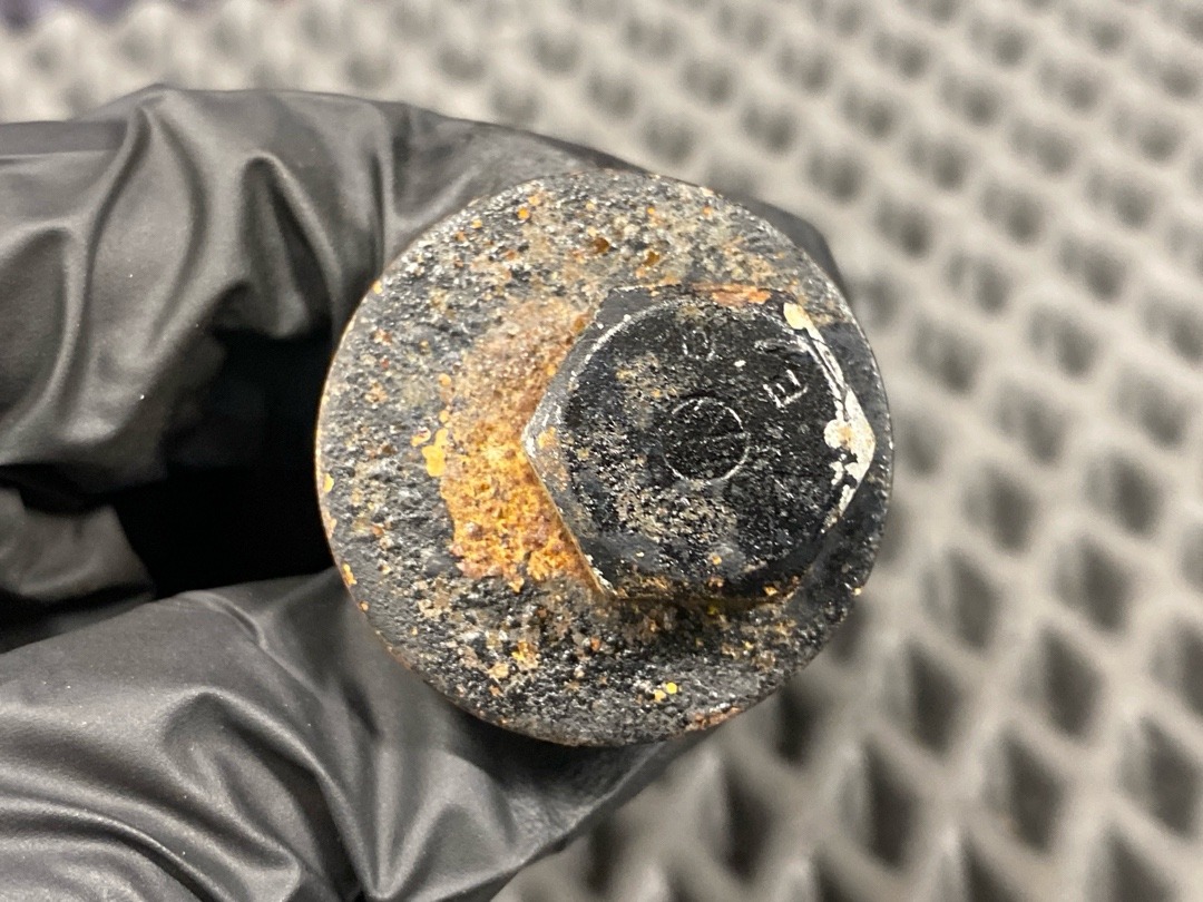 Болт развальный, 710 рублей, Красноярск